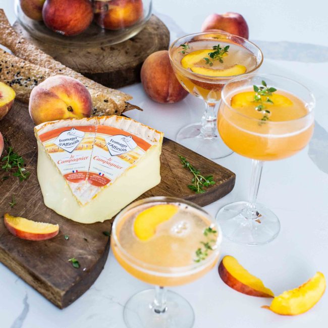 Peach kir royal (champagne cocktail)