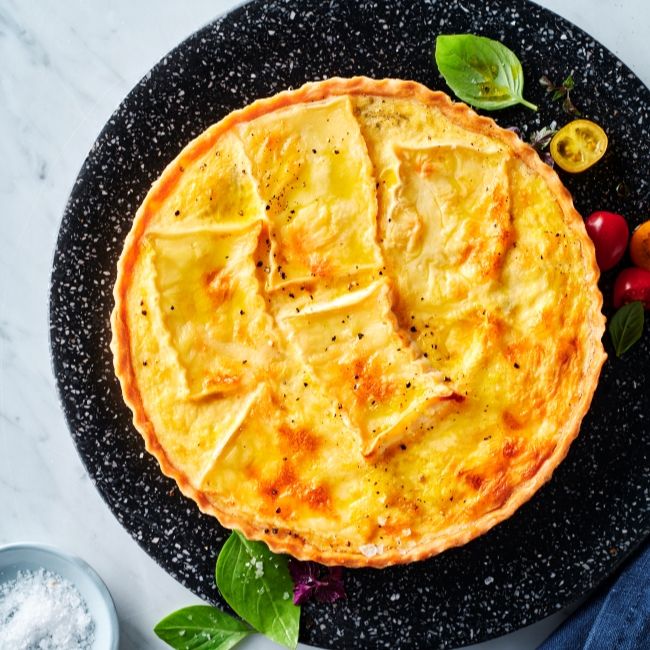 Cheese tart with Fromager d'Affinois Bûche d'Affinois